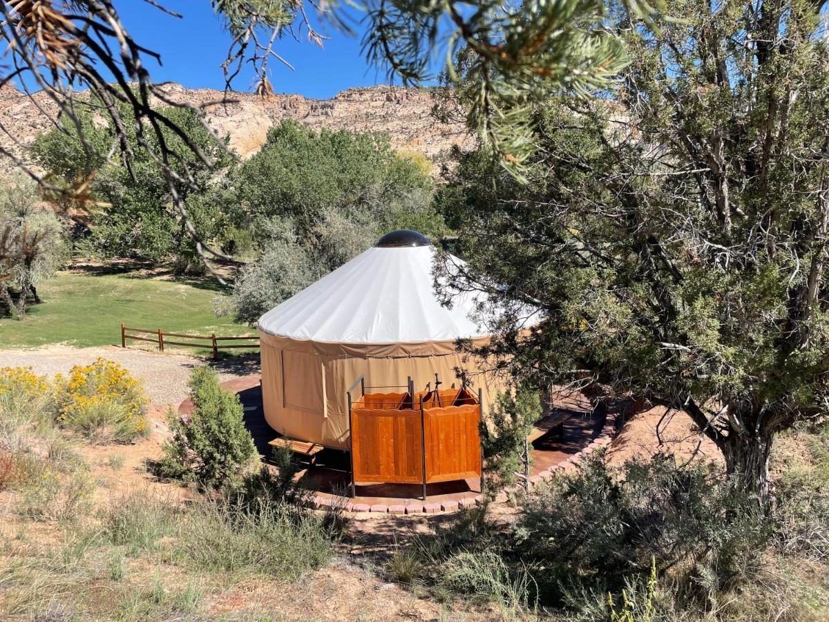 Escalante Yurts - Luxury Lodging エクステリア 写真