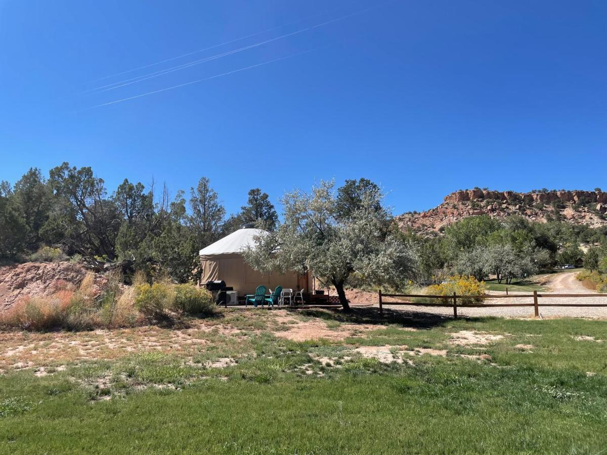 Escalante Yurts - Luxury Lodging エクステリア 写真