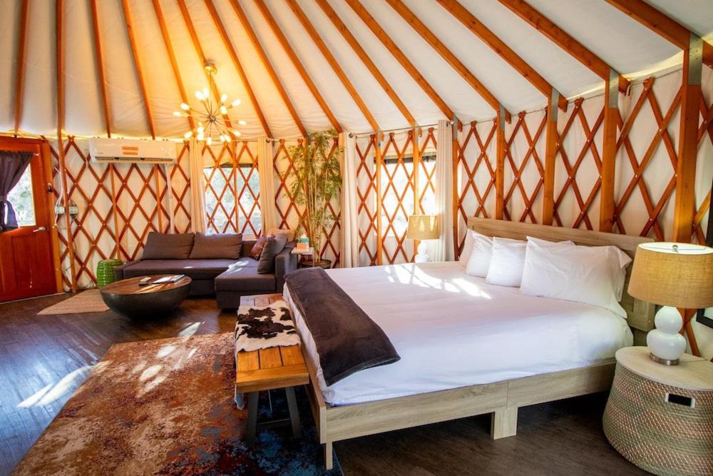 Escalante Yurts - Luxury Lodging エクステリア 写真