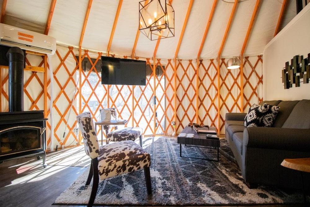 Escalante Yurts - Luxury Lodging エクステリア 写真