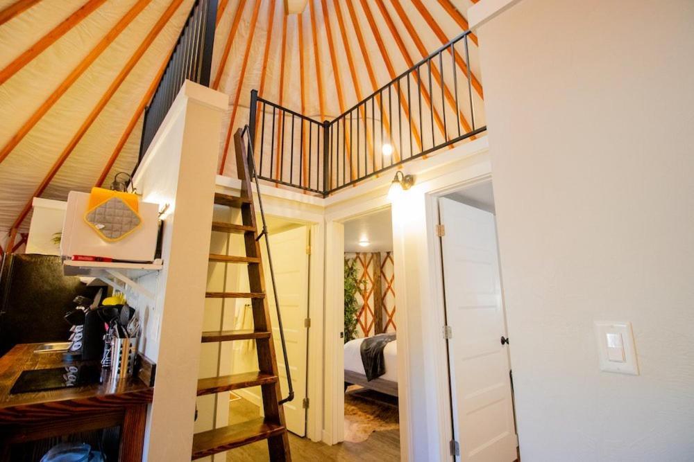 Escalante Yurts - Luxury Lodging エクステリア 写真