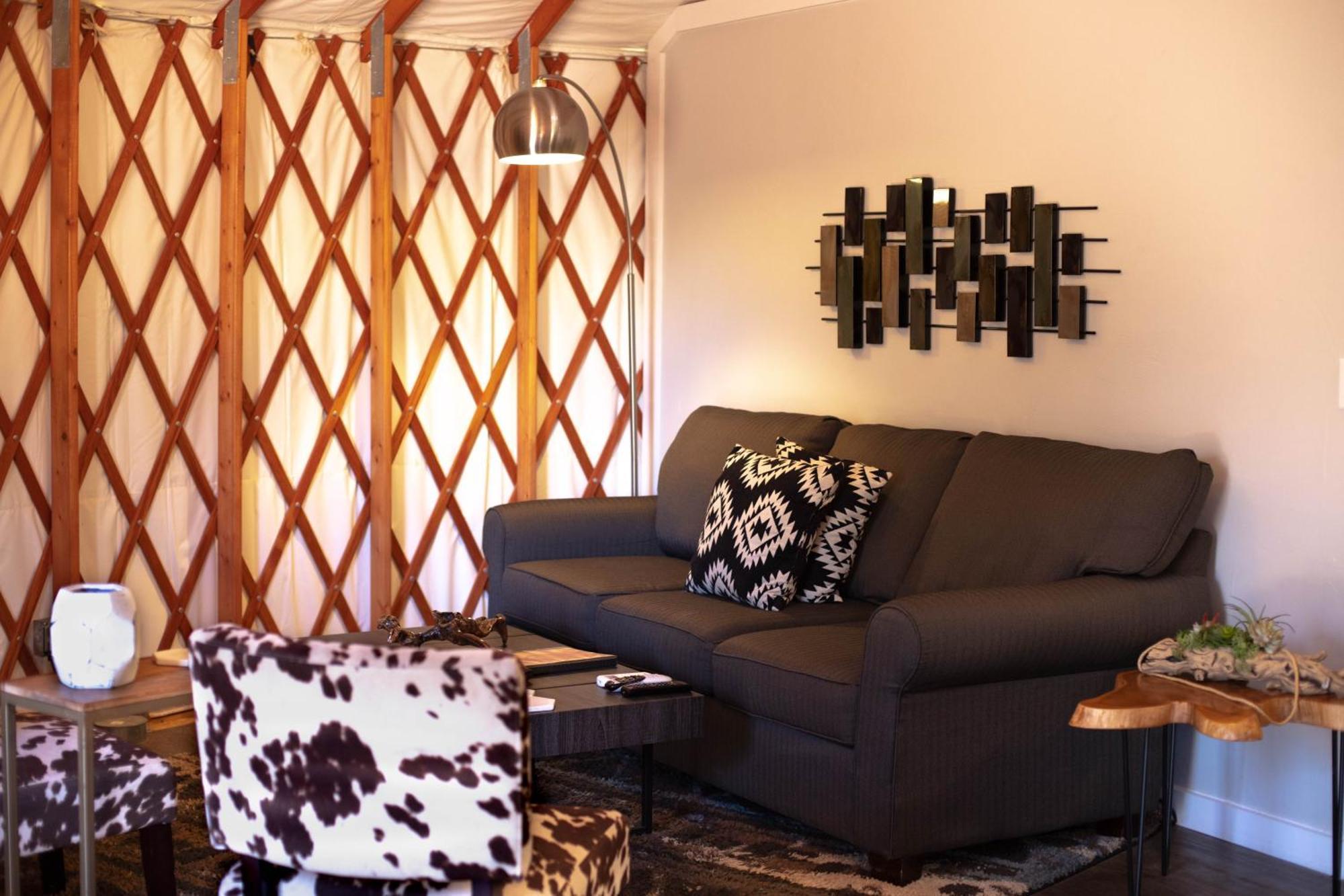 Escalante Yurts - Luxury Lodging エクステリア 写真