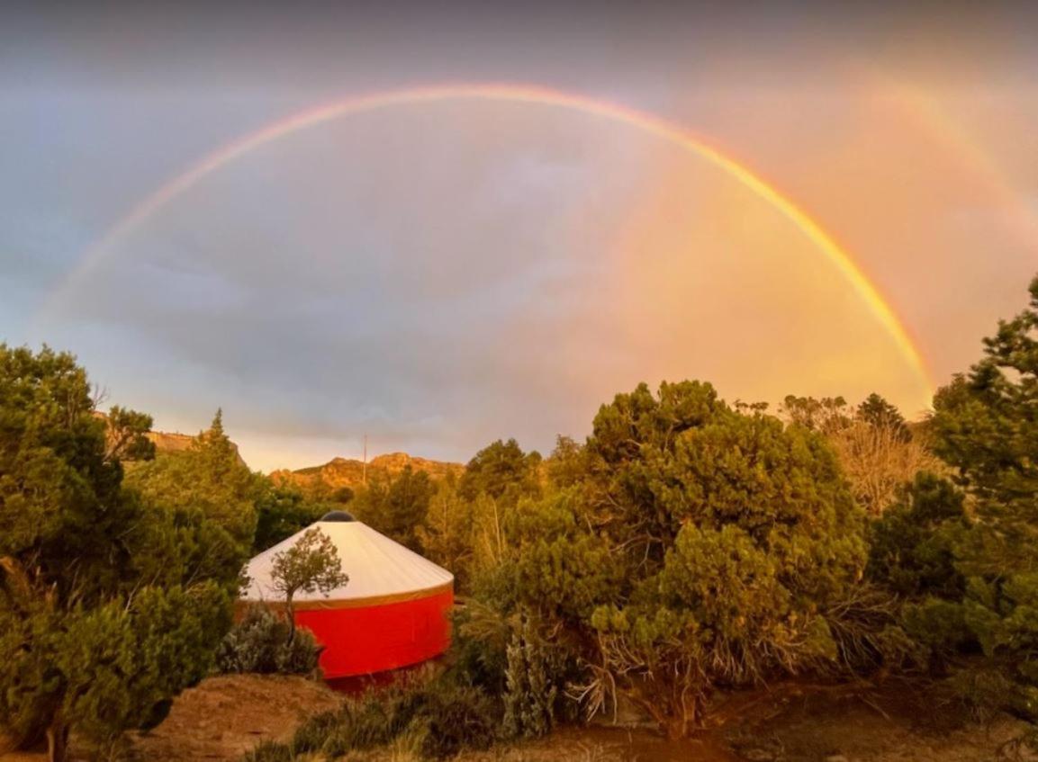 Escalante Yurts - Luxury Lodging エクステリア 写真